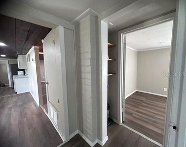 1215 Manor Drive - Photo Thumbnail 27