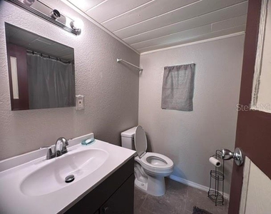 1215 Manor Drive - Photo Thumbnail 16
