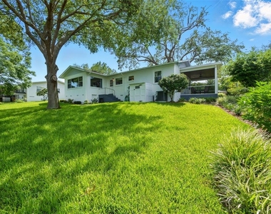 1426 Crestview Drive - Photo Thumbnail 25