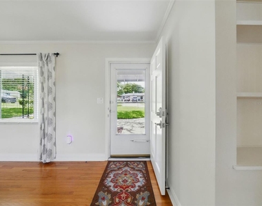 1426 Crestview Drive - Photo Thumbnail 33