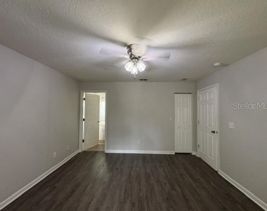 60 Plain View Drive - Photo Thumbnail 13