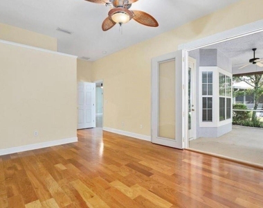 3132 Connemara Drive - Photo Thumbnail 12
