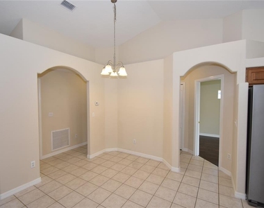 11 Zenith Court - Photo Thumbnail 21