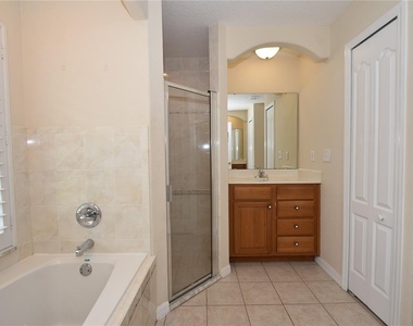 11 Zenith Court - Photo Thumbnail 12