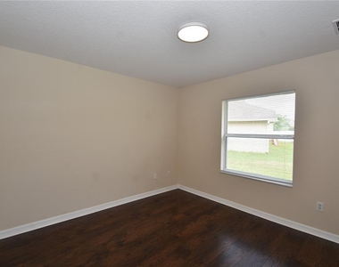 11 Zenith Court - Photo Thumbnail 25