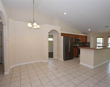 11 Zenith Court - Photo Thumbnail 13