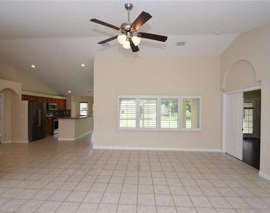 11 Zenith Court - Photo Thumbnail 5
