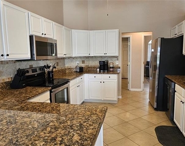 1923 Sw 26th Street - Photo Thumbnail 26