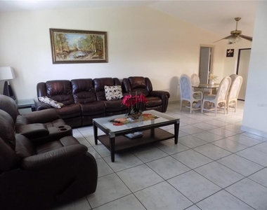 342 Millport Street Nw - Photo Thumbnail 2