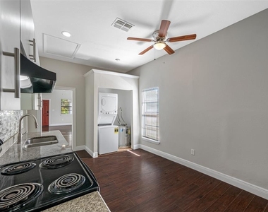 2118 W Palmetto Street - Photo Thumbnail 17
