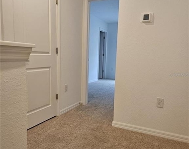 8520 Daybreak Street - Photo Thumbnail 3