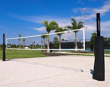 8520 Daybreak Street - Photo Thumbnail 19