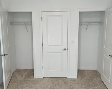 8520 Daybreak Street - Photo Thumbnail 11