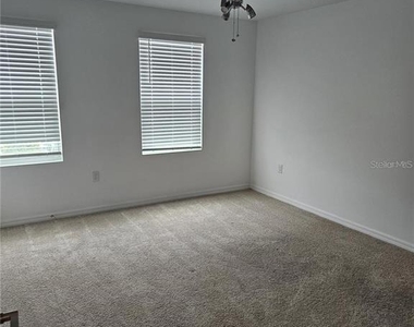 8520 Daybreak Street - Photo Thumbnail 7
