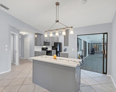 12411 Cole Avenue - Photo Thumbnail 15