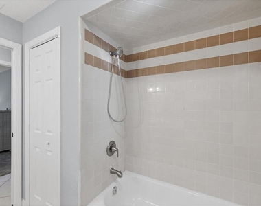 12411 Cole Avenue - Photo Thumbnail 25