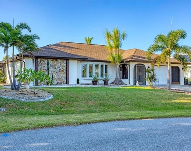 12411 Cole Avenue - Photo Thumbnail 3