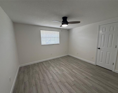 4039 Velarde Lane - Photo Thumbnail 8
