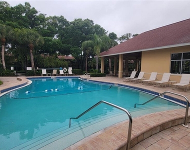 960 Lacosta Circle - Photo Thumbnail 12
