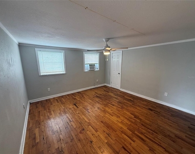 937 15th Street W - Photo Thumbnail 10