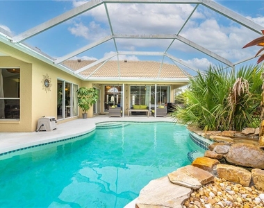 5828 Sandy Pointe Drive - Photo Thumbnail 48