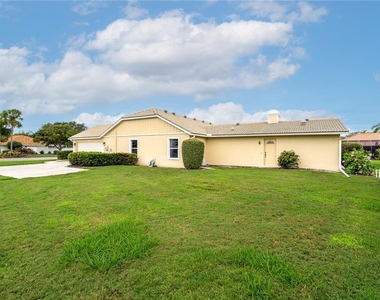5828 Sandy Pointe Drive - Photo Thumbnail 42
