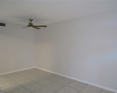 7304 W Country Club Drive N - Photo Thumbnail 13