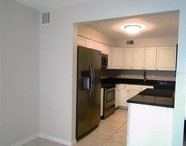 7304 W Country Club Drive N - Photo Thumbnail 10