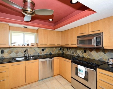 3804 Gulf Of Mexico Drive - Photo Thumbnail 8