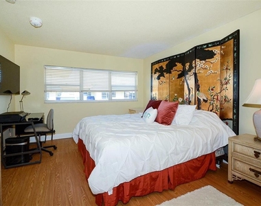 3804 Gulf Of Mexico Drive - Photo Thumbnail 12