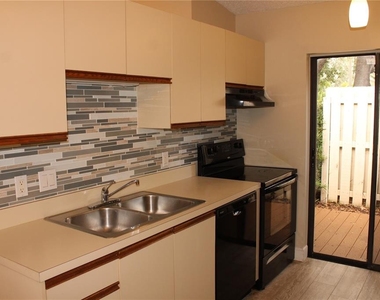 2903 62nd Street W - Photo Thumbnail 1