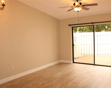 2903 62nd Street W - Photo Thumbnail 8