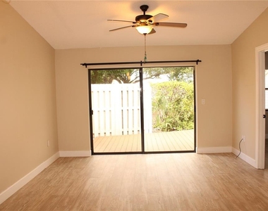 2903 62nd Street W - Photo Thumbnail 7