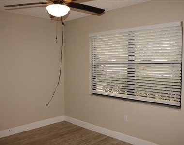 2903 62nd Street W - Photo Thumbnail 13