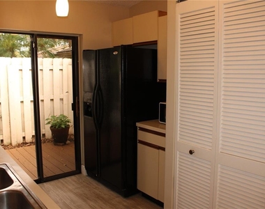 2903 62nd Street W - Photo Thumbnail 3