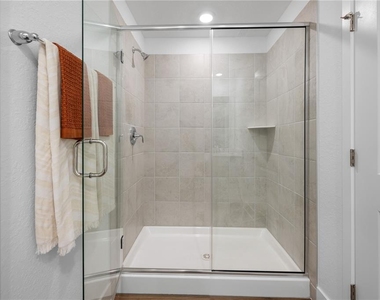 2480 Everson Street - Photo Thumbnail 11
