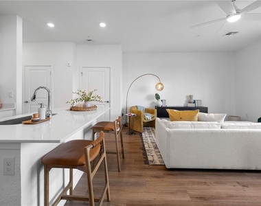 2480 Everson Street - Photo Thumbnail 4