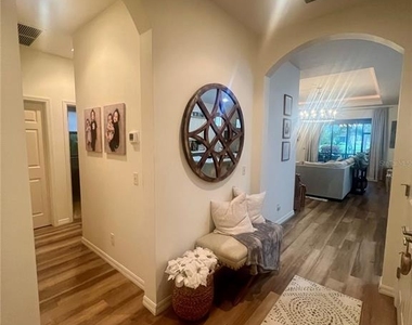 6232 25th Street E - Photo Thumbnail 3