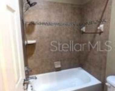 7810 Moonstone Drive - Photo Thumbnail 15