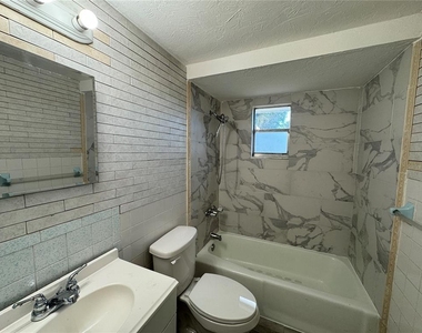 312 60th Avenue Drive W - Photo Thumbnail 9