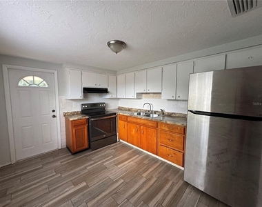 312 60th Avenue Drive W - Photo Thumbnail 6