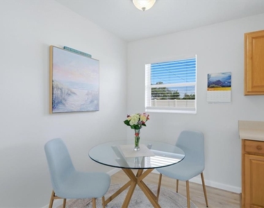 723 S Brink Avenue - Photo Thumbnail 6
