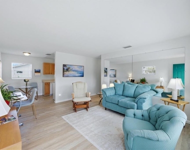 723 S Brink Avenue - Photo Thumbnail 4