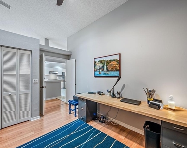 4481 Ascot Circle N - Photo Thumbnail 10