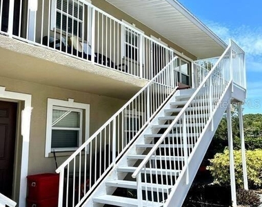 2050 Arlington St - Photo Thumbnail 6