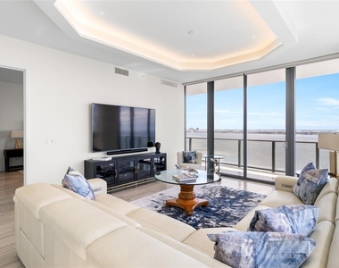 3101 Bayshore Boulevard - Photo Thumbnail 13