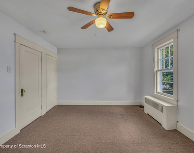 105 Spring Street W - Photo Thumbnail 12