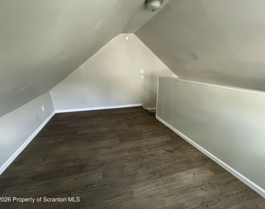 610 Ferdinand Street - Photo Thumbnail 5