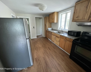 610 Ferdinand Street - Photo Thumbnail 1