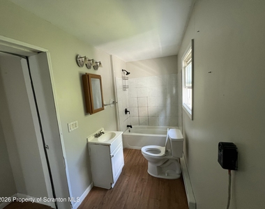 610 Ferdinand Street - Photo Thumbnail 2